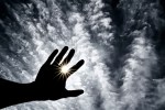 Sol entre las&nbsp;manos